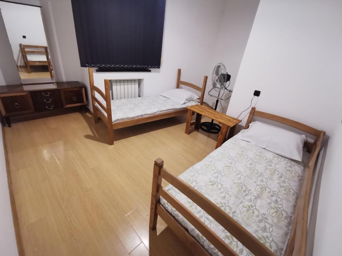 4 Friends Hostel Yerevan Exterior photo