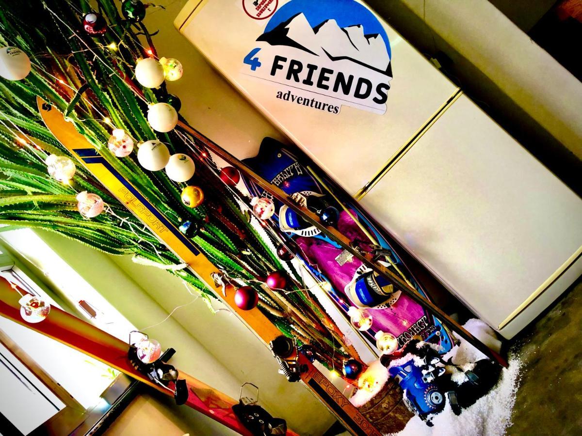 4 Friends Hostel Yerevan Exterior photo
